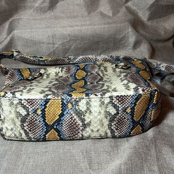 Jessica Simpson Zoey Blue Faux Python Crossbody Bag - Picture 8 of 12